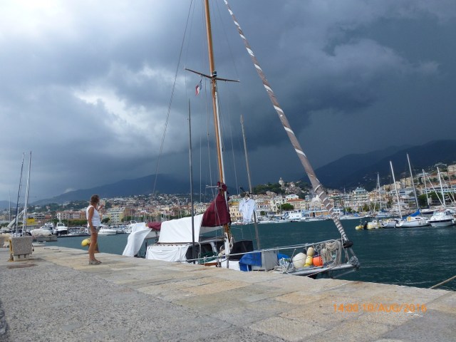 Donderwolken boven San Remo